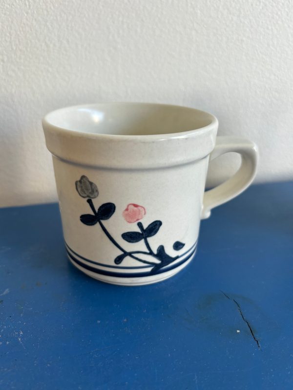 Vintage Floral Mug Supply